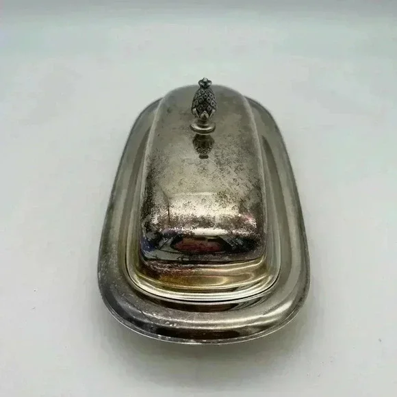 Vintage Silveplate, Butter Dish Elegant Patterned Pineapple Top, Glass insert - Picture 2 of 12